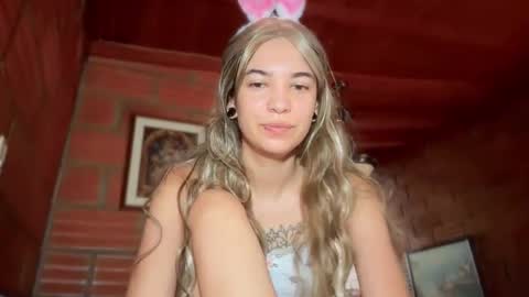 camii19y online show from October 2025 04:41:01 PM