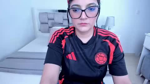 Snapshot of camila_buitrago chatting on July 2026 09:10:02 PM Camila buitrago online show from July 2026 09:10:02 PM