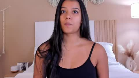 camila_bustamante_ online show from April 2026 01:45:01 PM