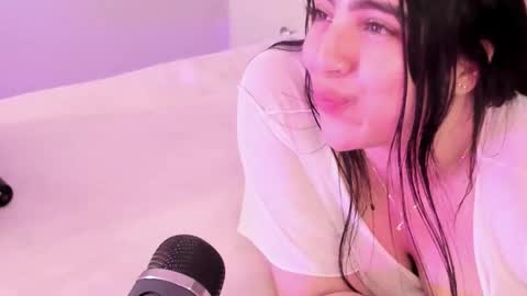 Camila online show from March 2026 08:26:33 AM