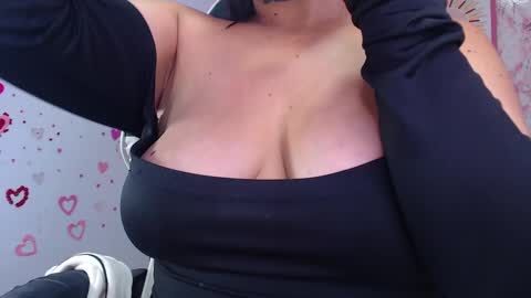 Cami online show from March 2025 01:46:01 PM