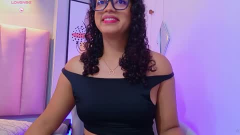 Camila online show from April 2026 12:20:01 PM