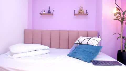 camila online show from April 2026 12:09:02 PM