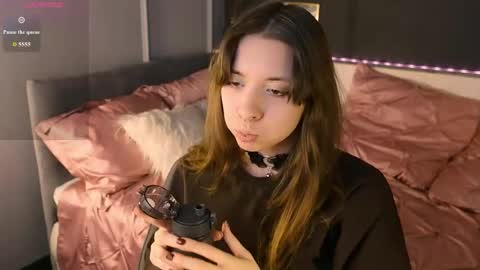 Camilla online show from April 2026 06:16:01 AM