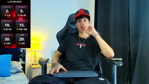 Snapshot of camilobass_ chatting on July 2026 02:14:01 AM Camilo Bass online show from July 2026 02:14:01 AM