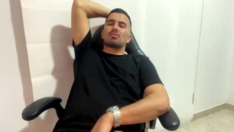 camilor_30 online show from April 2026 02:38:01 AM