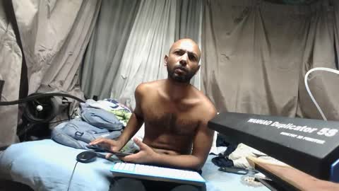 camopiel online show from March 2026 04:55:01 PM