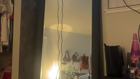 NIO POLLA online show from April 2026 07:07:01 AM