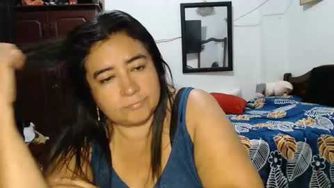 lucy online show from April 2026 09:28:01 PM