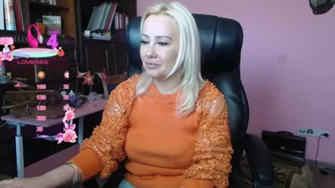 candy_hellenx online show from April 2026 07:55:01 AM
