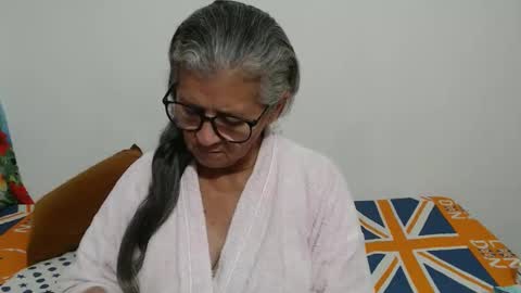 candy online show from March 2026 10:38:02 PM