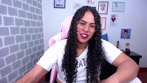 Karen online show from December 2024 12:23:01 AM