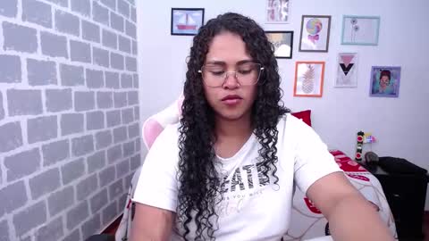 Karen online show from February 2025 02:03:02 AM