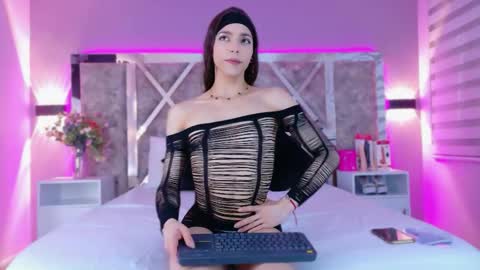 candyluxury_ online show from May 2026 12:12:02 PM