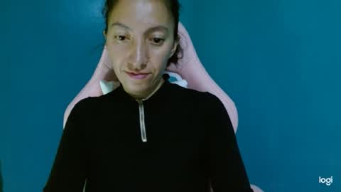 Snapshot of candymilfff chatting on January 2026 11:06:02 PM candymilfff online show from January 2026 11:06:02 PM