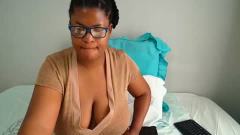 candyyumsaerolaxx online show from June 2026 07:44:01 AM