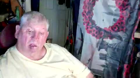 canoelicker69 online show from April 2026 06:21:02 PM