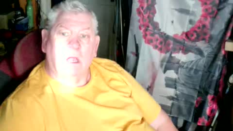 canoelicker69 online show from April 2026 12:47:02 PM