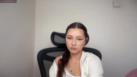 Emma online show from February 2025 03:05:01 PM