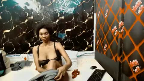Snapshot of caramelminxx_ chatting on July 2026 07:57:01 AM caramelminxx_ online show from July 2026 07:57:01 AM