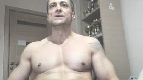 Snapshot of carin_the_body chatting on June 2026 03:36:01 PM Laz online show from June 2026 03:36:01 PM
