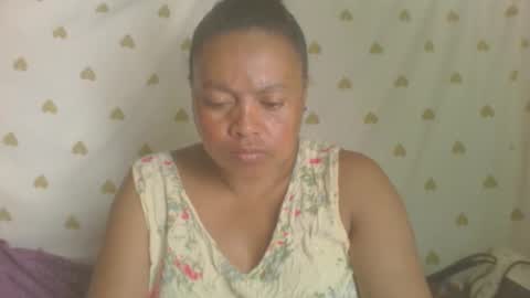 carinesexy69 online show from April 2026 12:00:02 PM