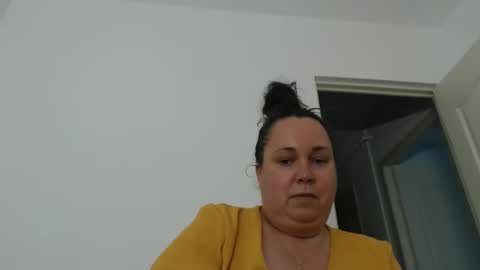 Carlaruth online show from April 2026 04:33:02 PM