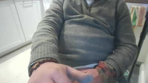 Snapshot of carlo666x chatting on February 2025 10:14:02 PM carlo666x online show from February 2025 10:14:02 PM