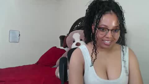 Snapshot of carmellovekisses chatting on January 2026 05:38:02 PM CARAMEL xoxo online show from January 2026 05:38:02 PM