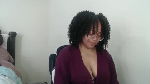 Snapshot of carmellovekisses chatting on March 2026 02:43:01 PM CARAMEL xoxo online show from March 2026 02:43:01 PM