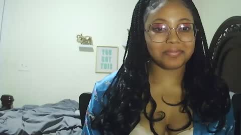 Snapshot of carmellovekisses chatting on July 2026 06:18:02 AM CARAMEL xoxo online show from July 2026 06:18:02 AM