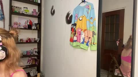 Elina online show from June 2026 09:49:01 PM