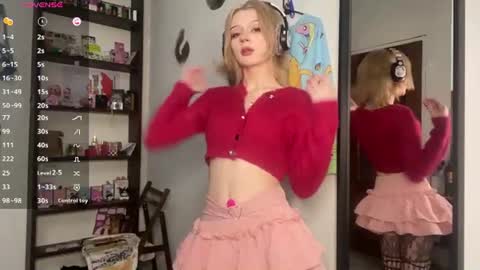 Elina online show from June 2026 11:24:02 PM