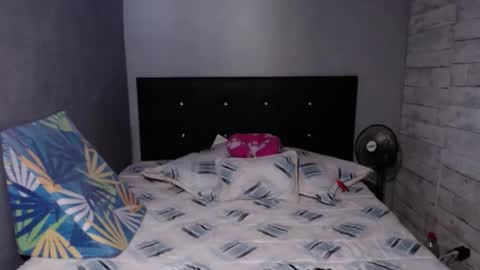 Caro milf  online show from November 2025 07:01:02 PM