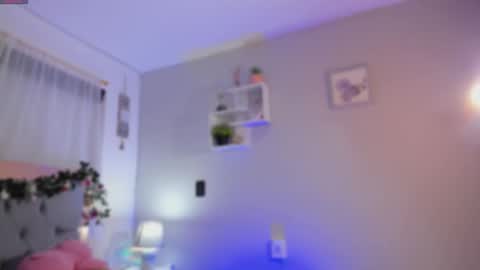 caro_sanchezz online show from November 2025 11:43:02 AM