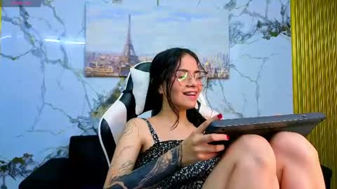 CAROLINA  online show from June 2026 09:49:01 PM