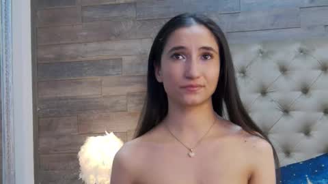 carolinahart online show from January 2026 05:27:02 PM