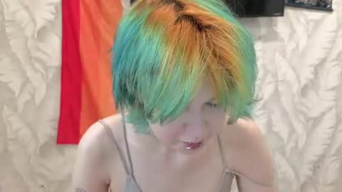 Snapshot of carolinerichter chatting on June 2026 12:15:01 PM CarolineRichter online show from June 2026 12:15:01 PM