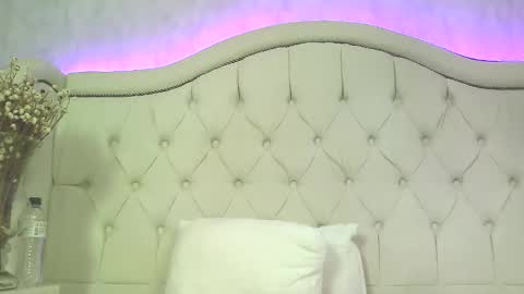 carolinesampaio online show from November 2025 11:18:02 AM