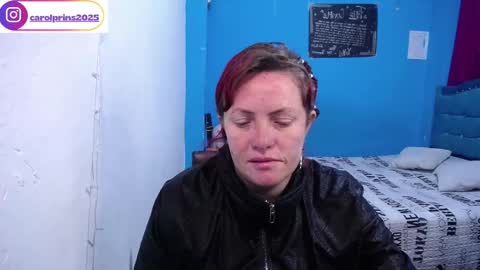 Carolinhe  online show from March 2026 12:16:02 PM