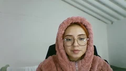 carolinnapinkman online show from April 2026 08:26:01 PM