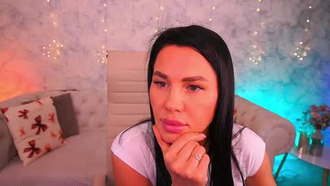 casey_min online show from April 2026 12:31:01 PM