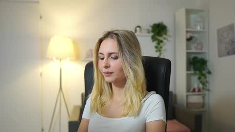 catecrago  online show from November 2025 08:59:01 AM