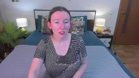 Catrin online show from April 2026 03:00:01 AM