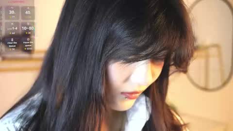 Lee online show from December 2025 04:12:02 PM