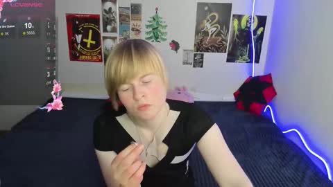 cattie_w_ online show from February 2026 01:21:02 AM