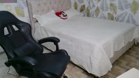 Snapshot of cattleyaangel chatting on April 2026 03:47:02 PM Cattleya online show from April 2026 03:47:02 PM