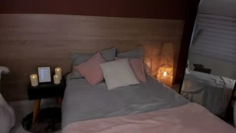 Snapshot of caty_loves chatting on July 2026 10:49:02 PM Caty online show from July 2026 10:49:02 PM