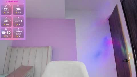 Cay online show from September 2025 12:07:02 PM