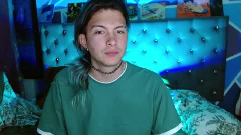 I am Valentinn online show from December 2025 08:02:02 PM